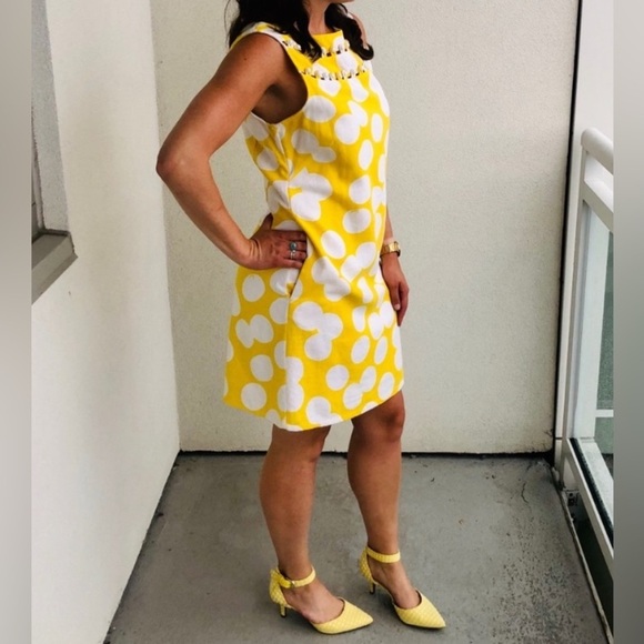 Lilly Pulitzer Yellow and White Polka Dot Sheath Dress size 8 - Picture 2 of 14